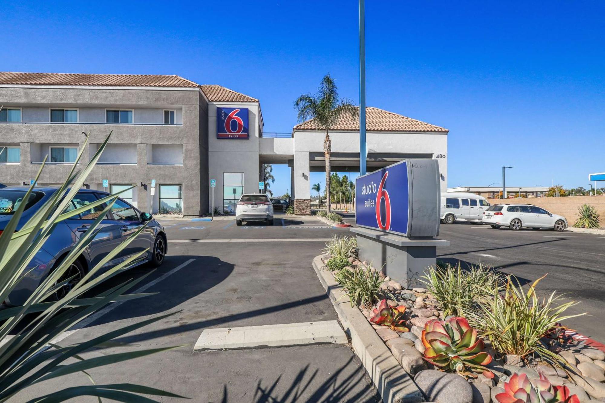 Studio 6 Suites Perris, Ca Bagian luar foto
