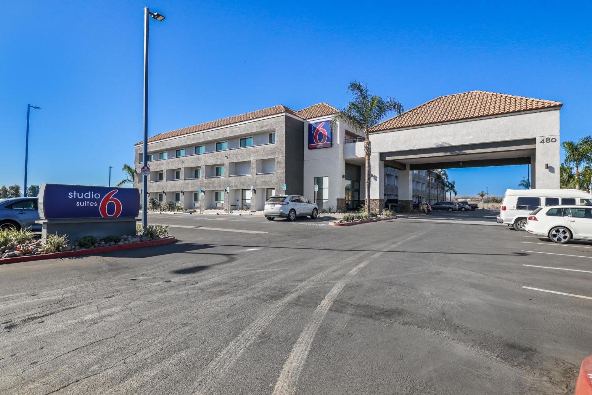 Studio 6 Suites Perris, Ca Bagian luar foto