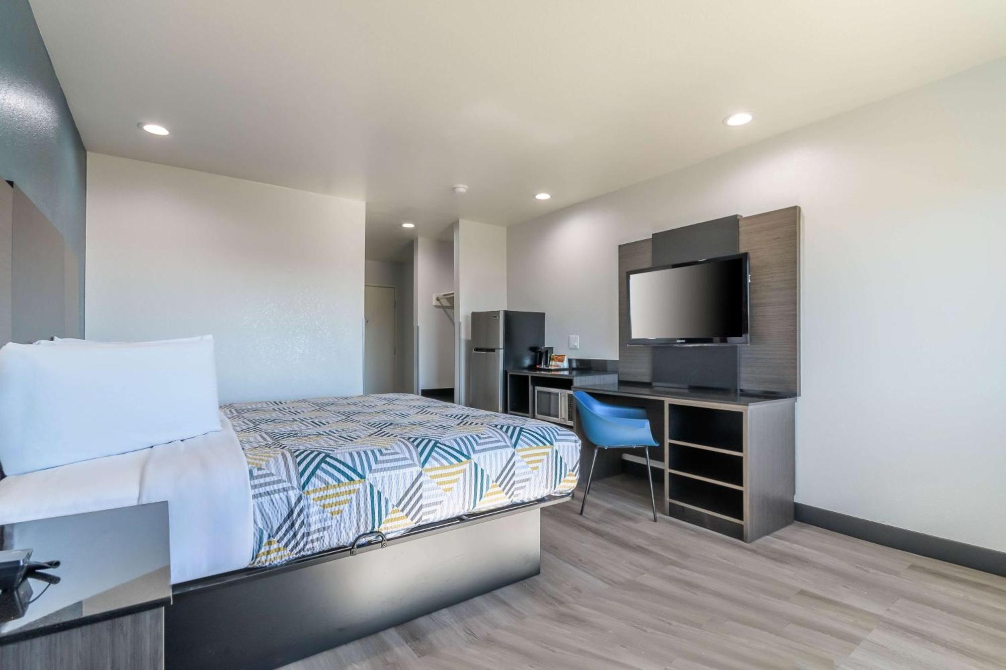 Studio 6 Suites Perris, Ca Bagian luar foto
