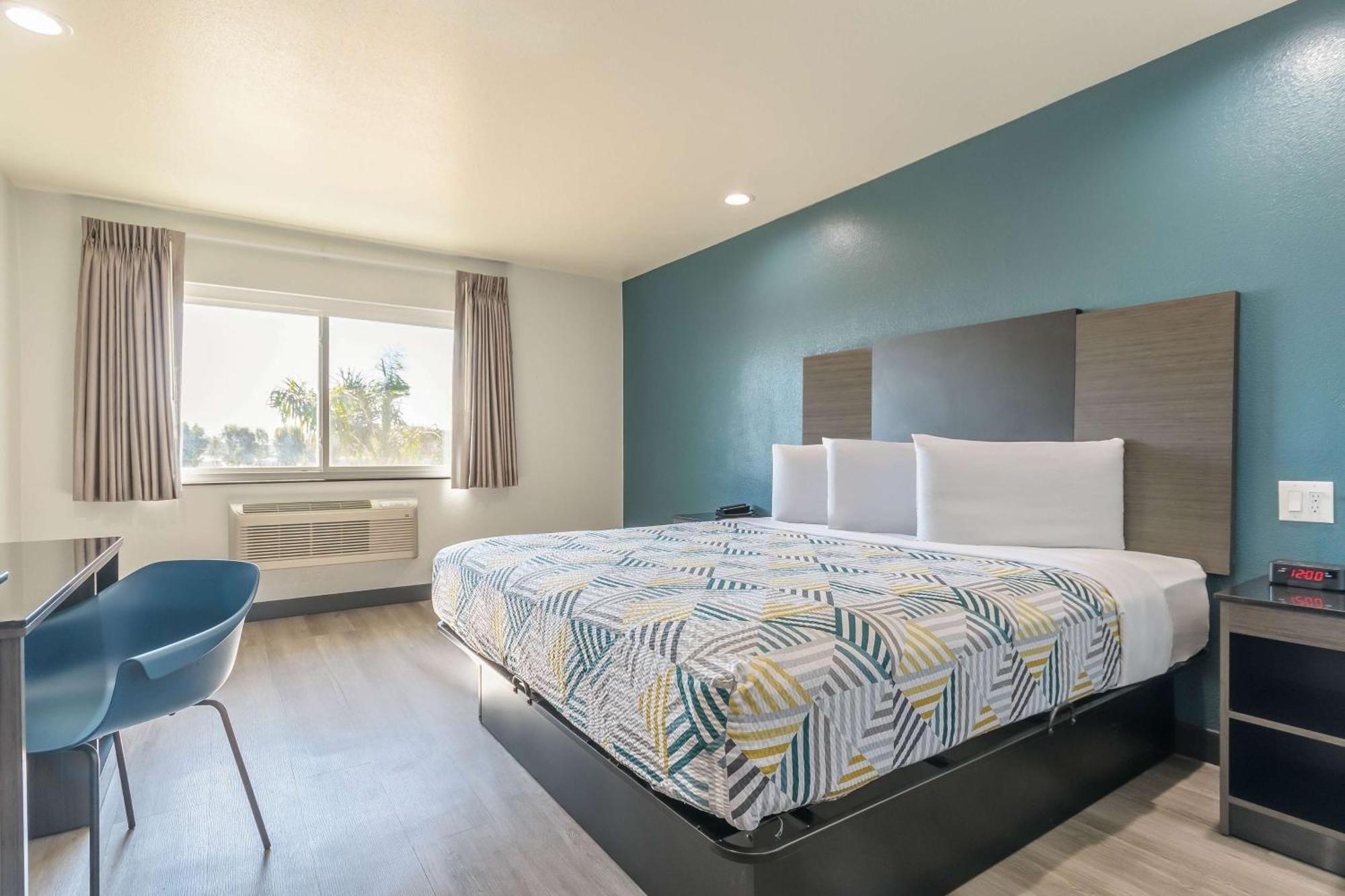 Studio 6 Suites Perris, Ca Bagian luar foto