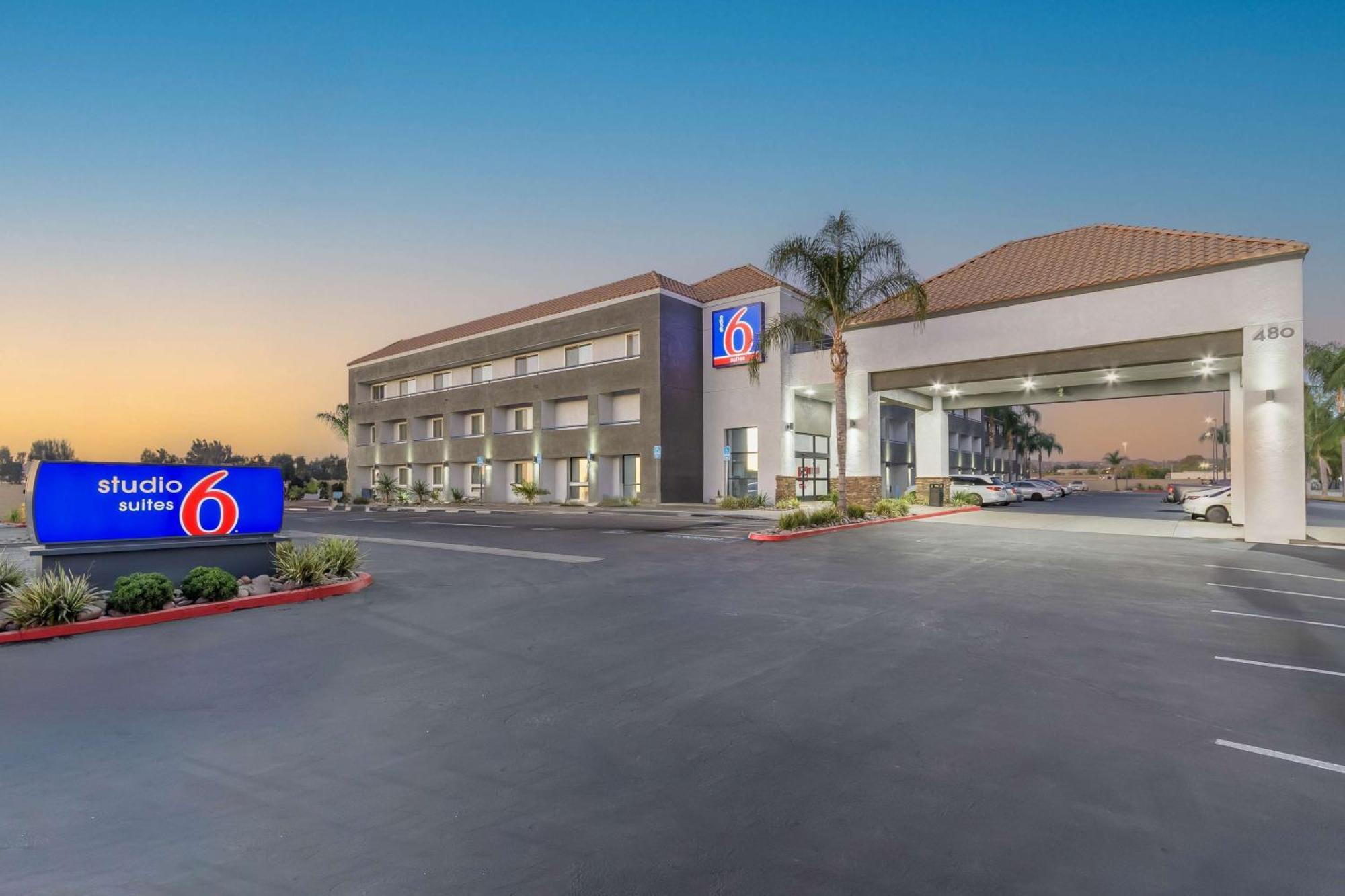 Studio 6 Suites Perris, Ca Bagian luar foto